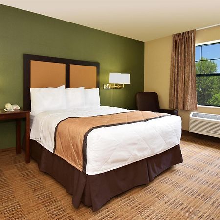 Sonesta Simply Suites Lafayette Airport Extérieur photo