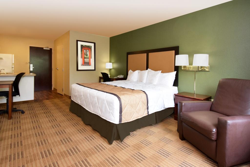Sonesta Simply Suites Lafayette Airport Extérieur photo